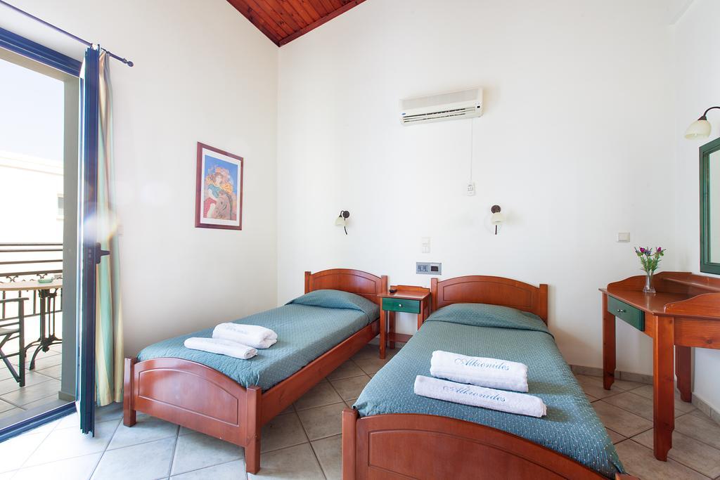 Alkionides Seaside Hotel Platanés Szoba fotó
